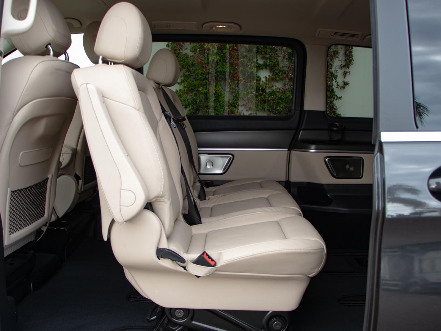 Image MERCEDES-BENZ Classe V 300 d Extra-Long Avantgarde Intégrale 9G-Tronic