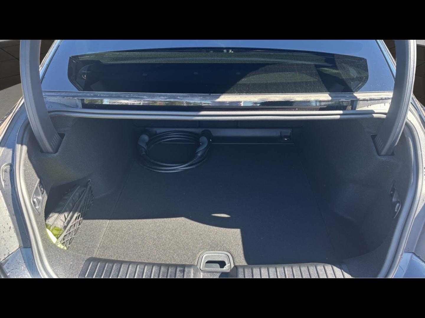 Image MERCEDES-BENZ Classe C 400 489ch 94,5kWh AMG Line 4Matic