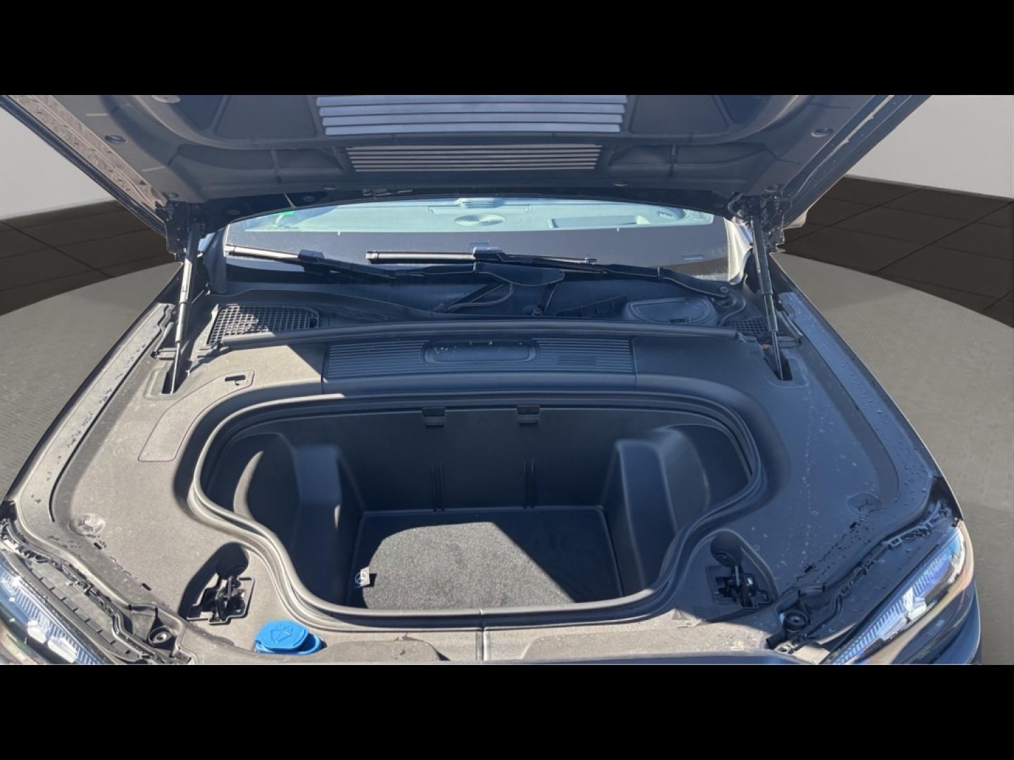 Image MERCEDES-BENZ Classe C 400 489ch 94,5kWh AMG Line 4Matic