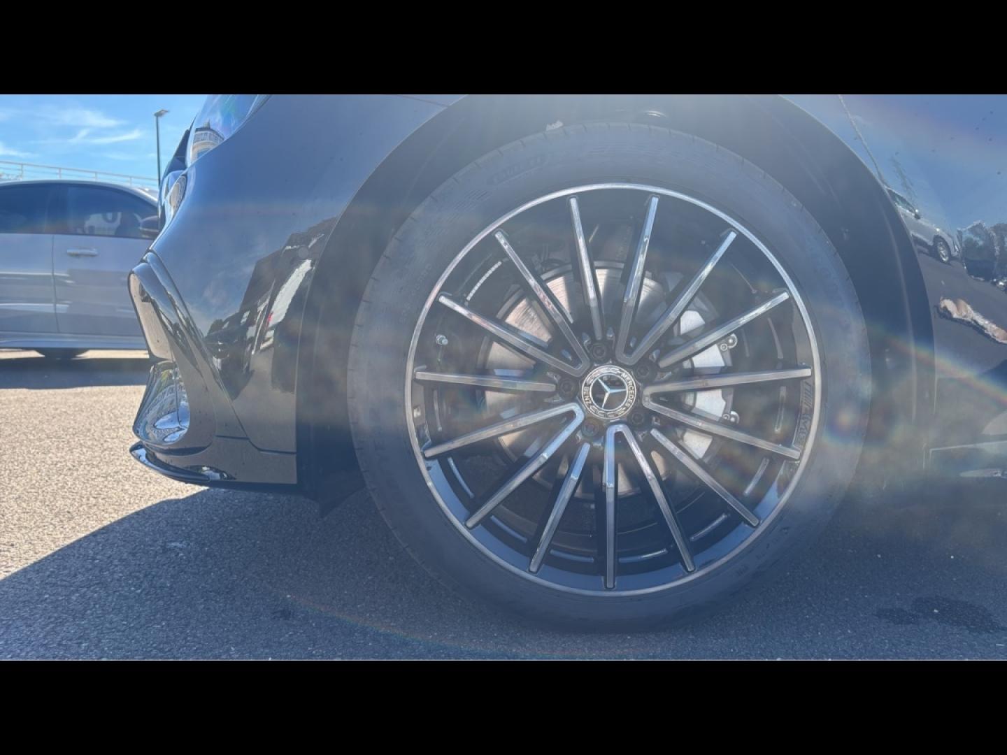 Image MERCEDES-BENZ Classe C 400 489ch 94,5kWh AMG Line 4Matic