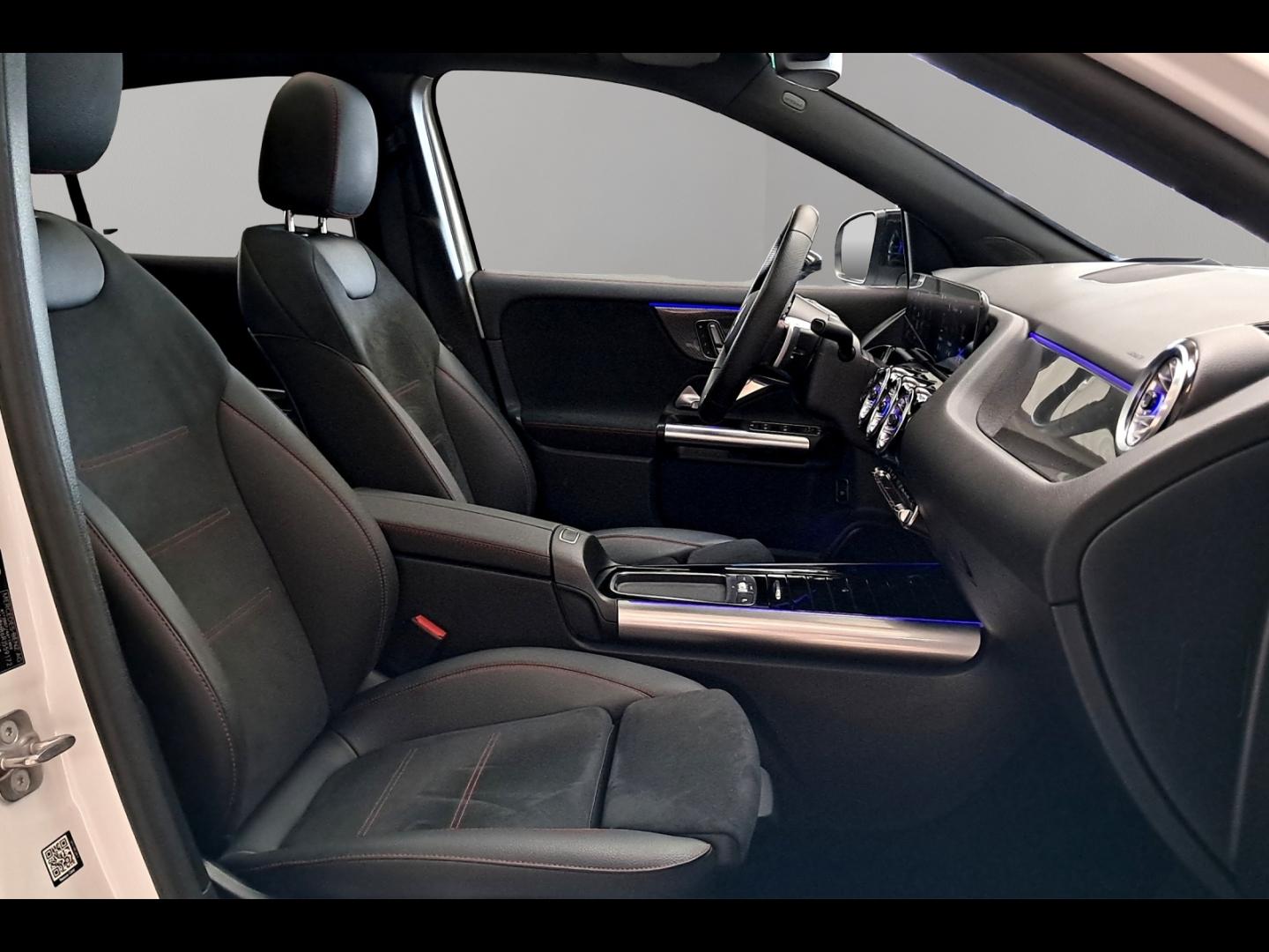 Image MERCEDES-BENZ GLA 200 163ch AMG Line 7G-DCT