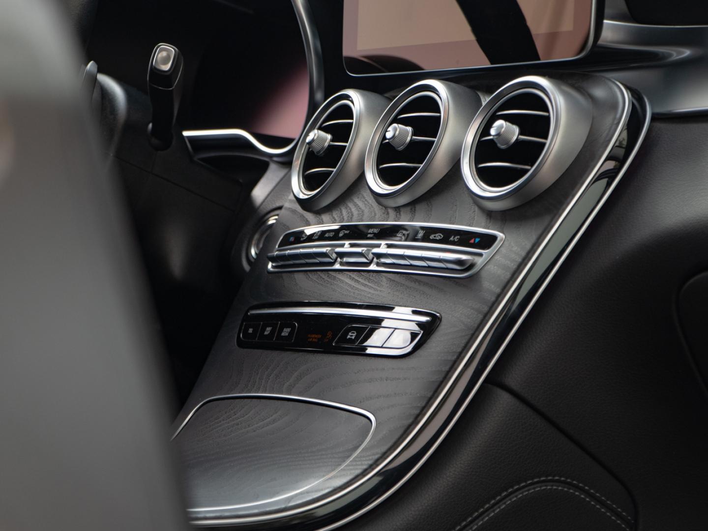 Image MERCEDES-BENZ GLC 300 e 211+122ch Avantgarde Line 4Matic 9G-Tronic Euro6d-T-EVAP-ISC