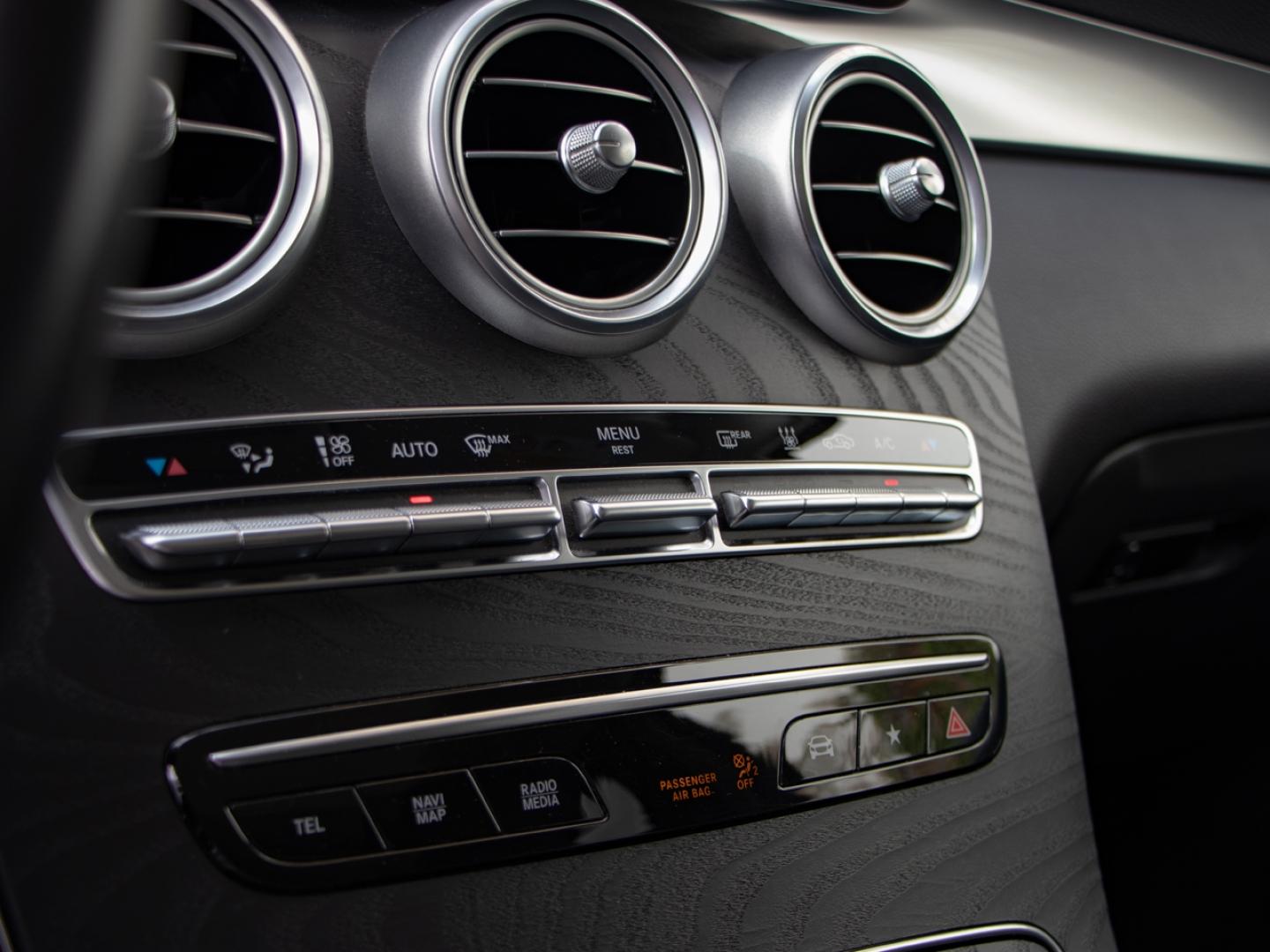 Image MERCEDES-BENZ GLC 300 e 211+122ch Avantgarde Line 4Matic 9G-Tronic Euro6d-T-EVAP-ISC