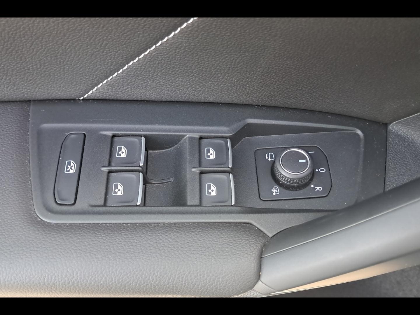 Image VOLKSWAGEN Tiguan 1.4 eHybrid 245ch R-Line DSG6