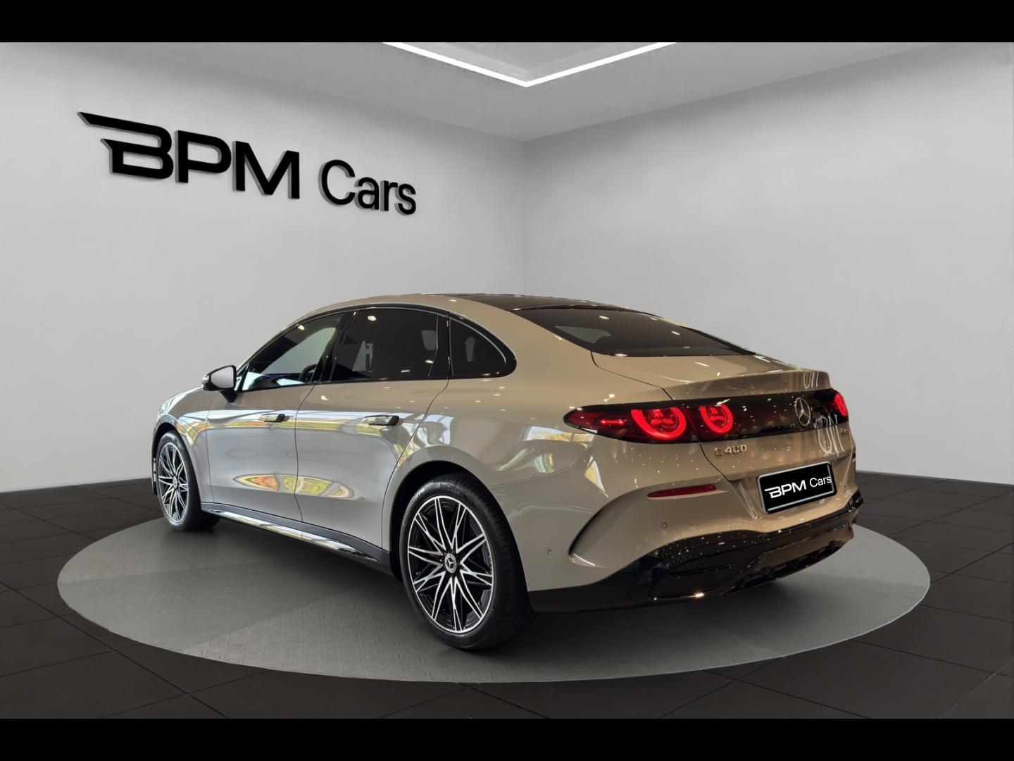Image MERCEDES-BENZ Classe C 400 489ch 94,5kWh AMG Line 4Matic