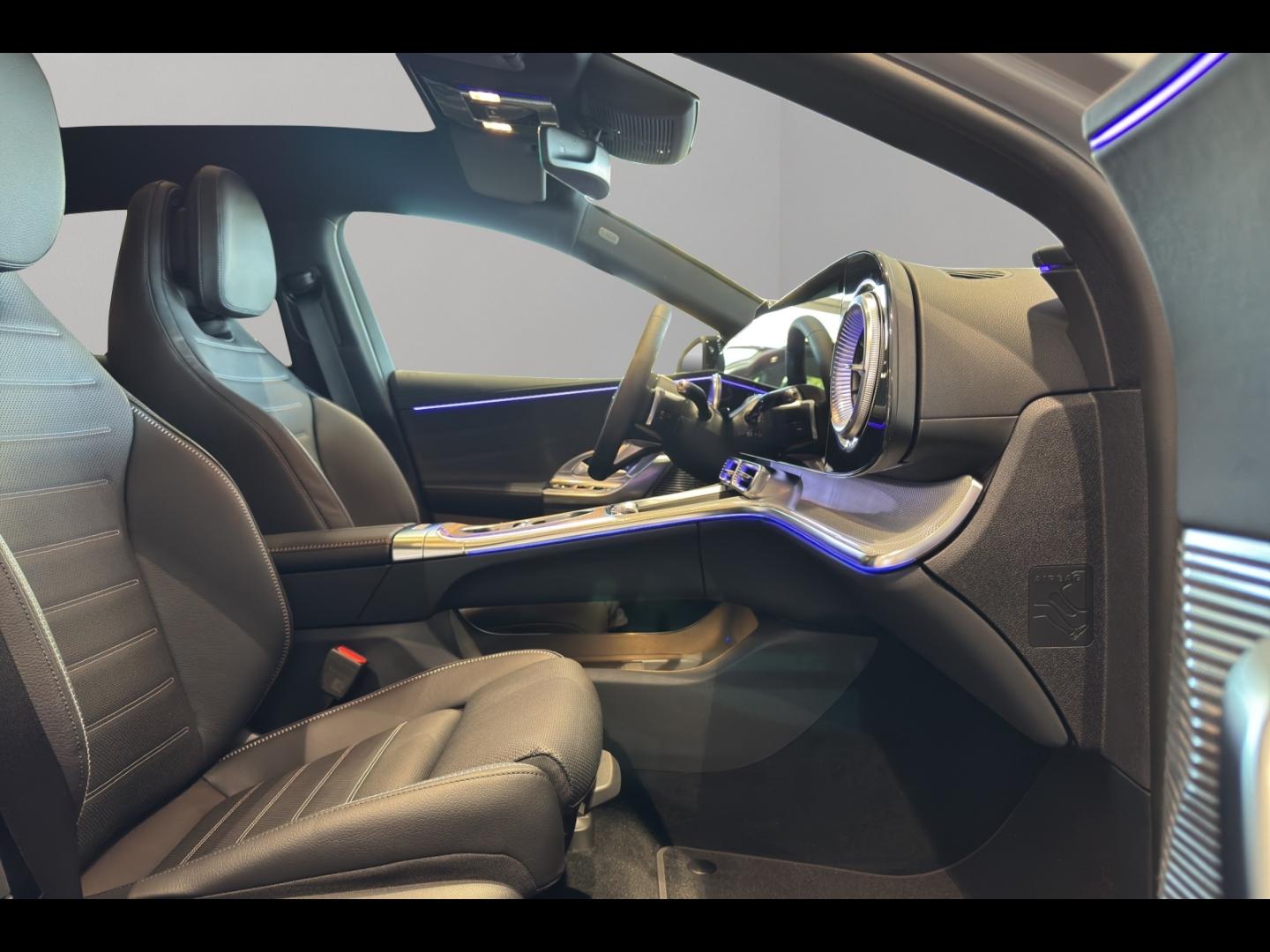 Image MERCEDES-BENZ Classe C 400 489ch 94,5kWh AMG Line 4Matic