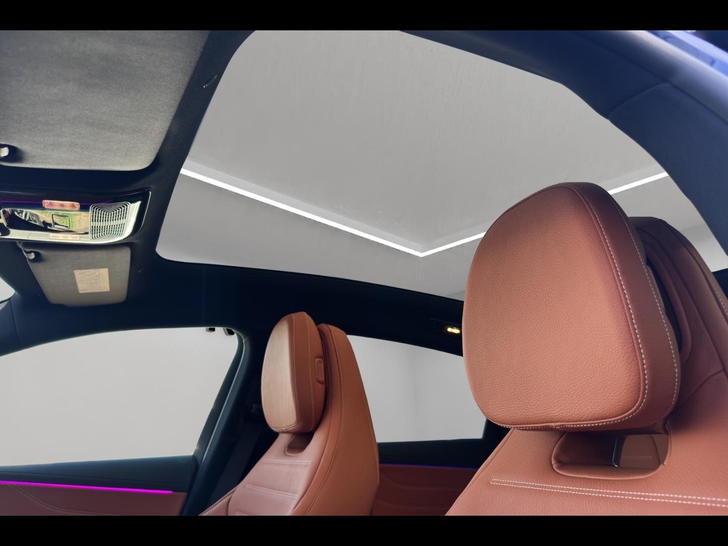 Image MERCEDES-BENZ Classe C 400 489ch 94,5kWh AMG Line 4Matic