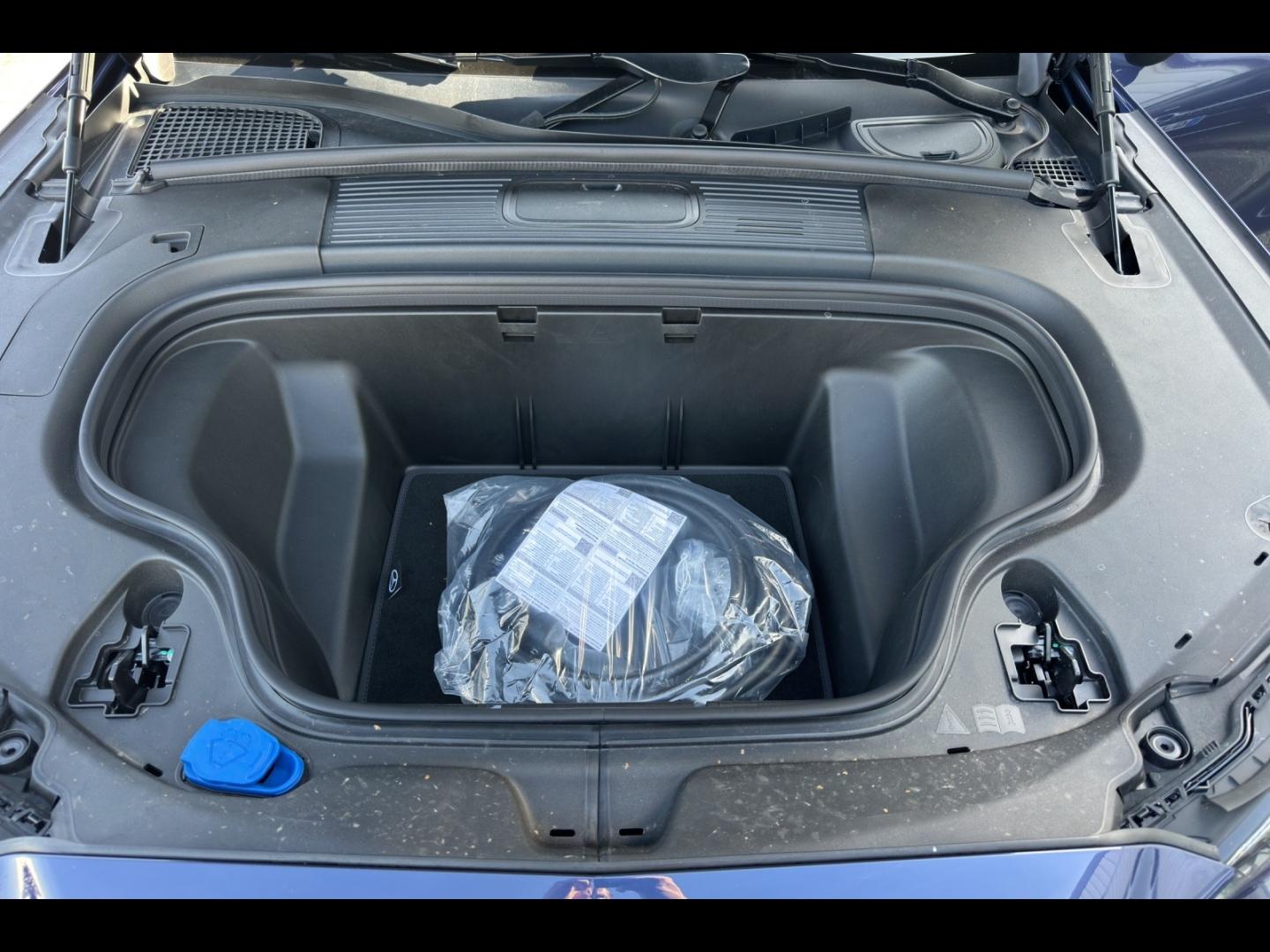 Image MERCEDES-BENZ Classe C 400 489ch 94,5kWh AMG Line 4Matic