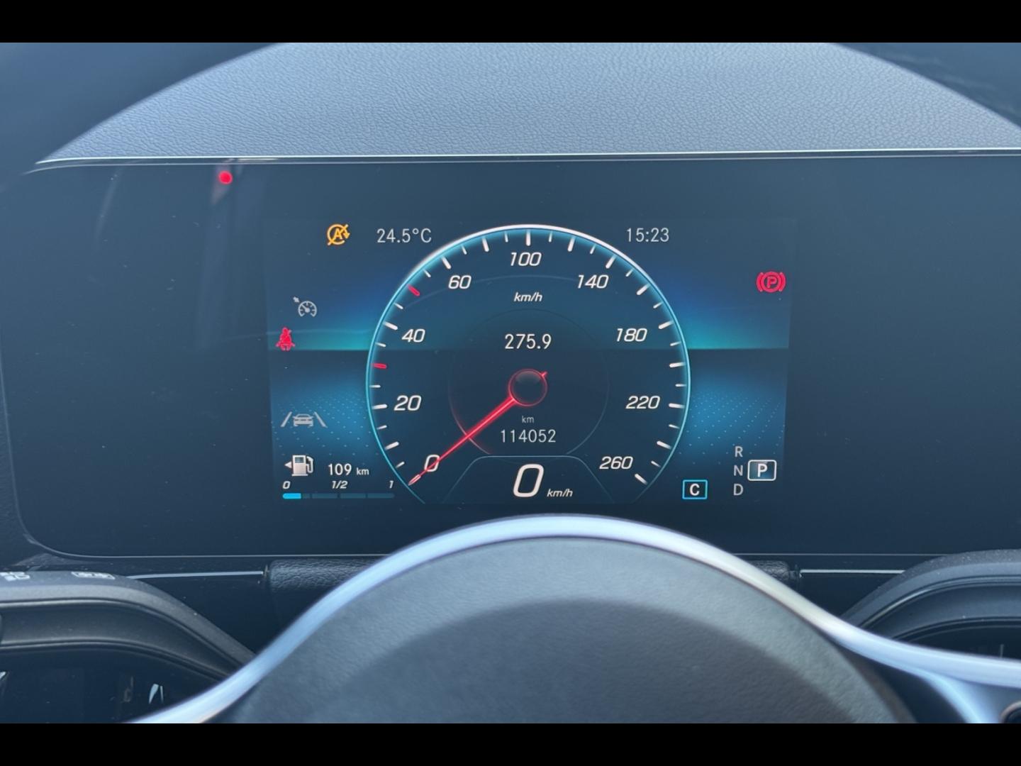 Image MERCEDES-BENZ GLA 200 d 150ch Business Line 8G-DCT