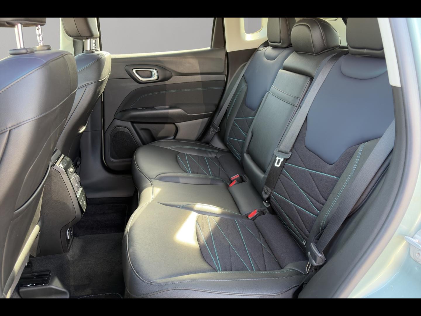 Image JEEP Compass 1.3 Turbo T4 240ch PHEV 4xe Upland AT6 eAWD