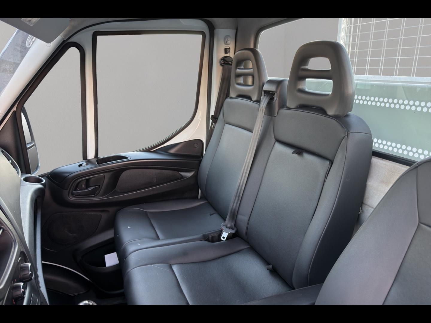 Image IVECO Daily CCb 35C16H3.0 Empattement 3750