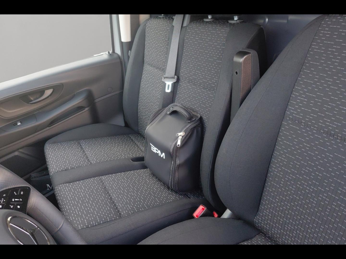 Image MERCEDES-BENZ Vito Fg eVito 112 116ch Long batterie 60 kWh