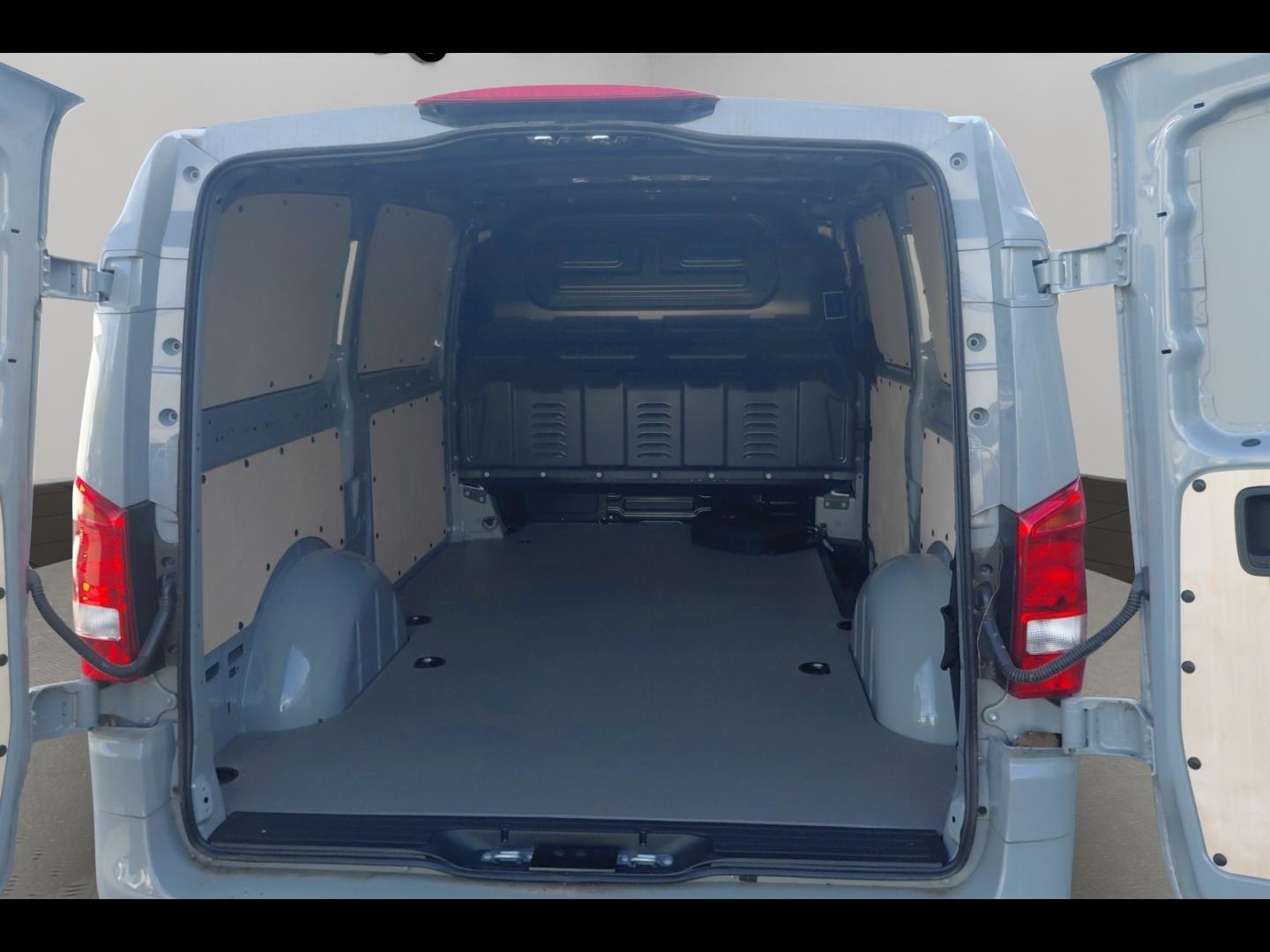 Image MERCEDES-BENZ Vito Fg eVito 112 116ch Long batterie 60 kWh