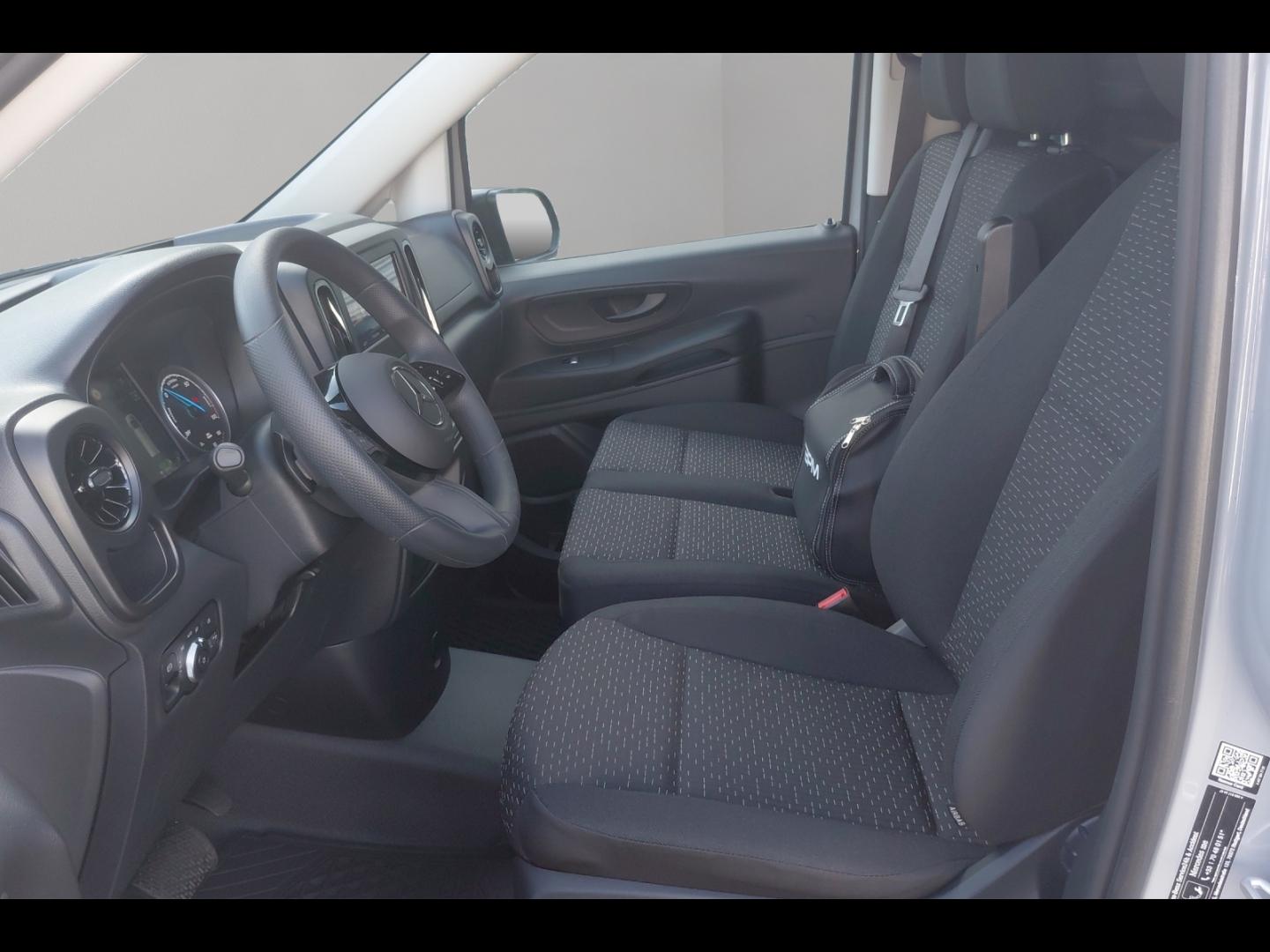 Image MERCEDES-BENZ Vito Fg eVito 112 116ch Long batterie 60 kWh