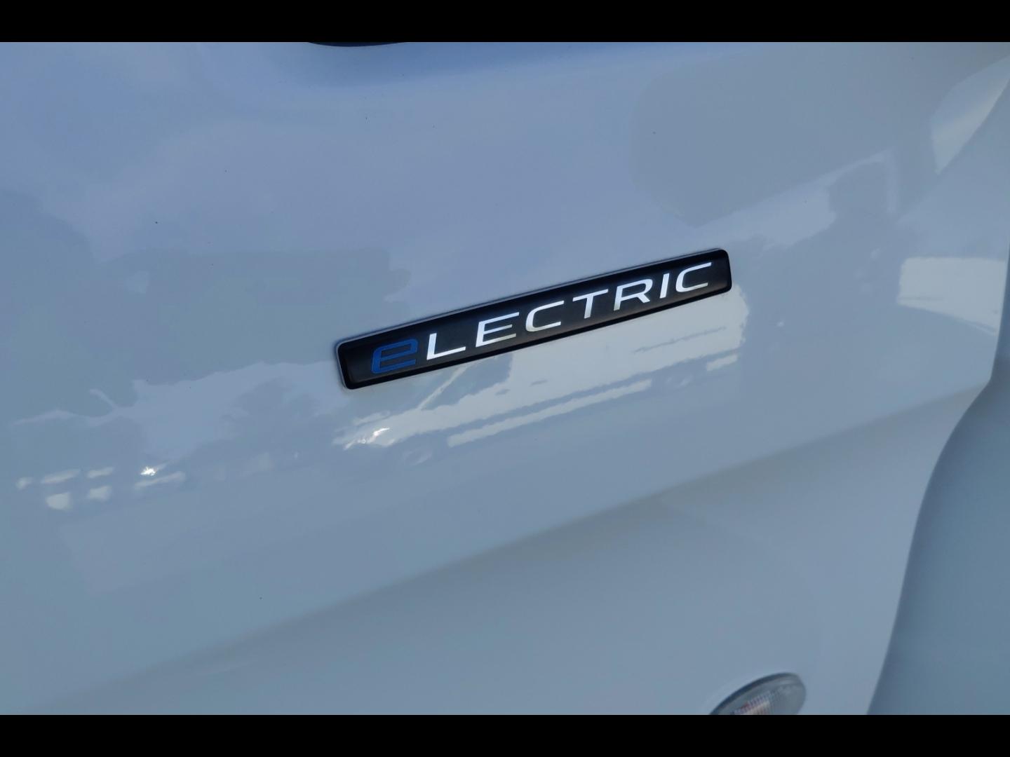 Image MERCEDES-BENZ Vito Fg eVito 112 116ch Long batterie 60 kWh