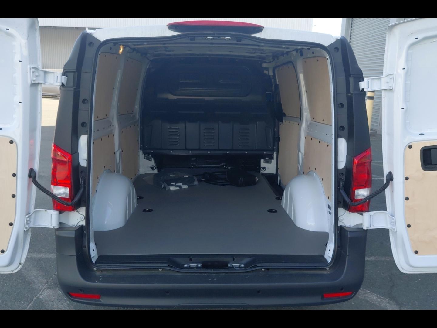 Image MERCEDES-BENZ Vito Fg eVito 112 116ch Long batterie 60 kWh
