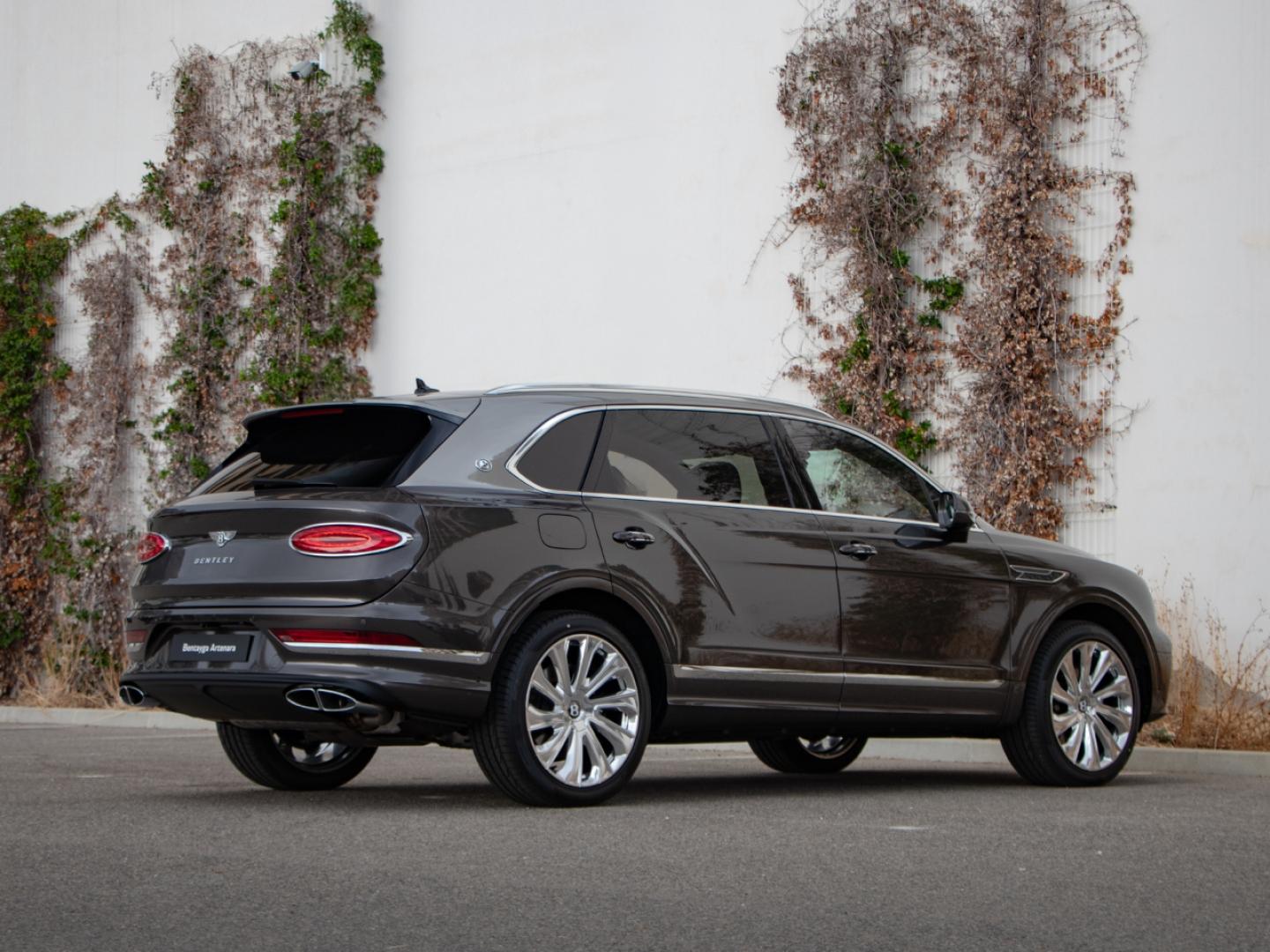 Image BENTLEY BENTAYGA EWB Artenara V8 4.0 550ch