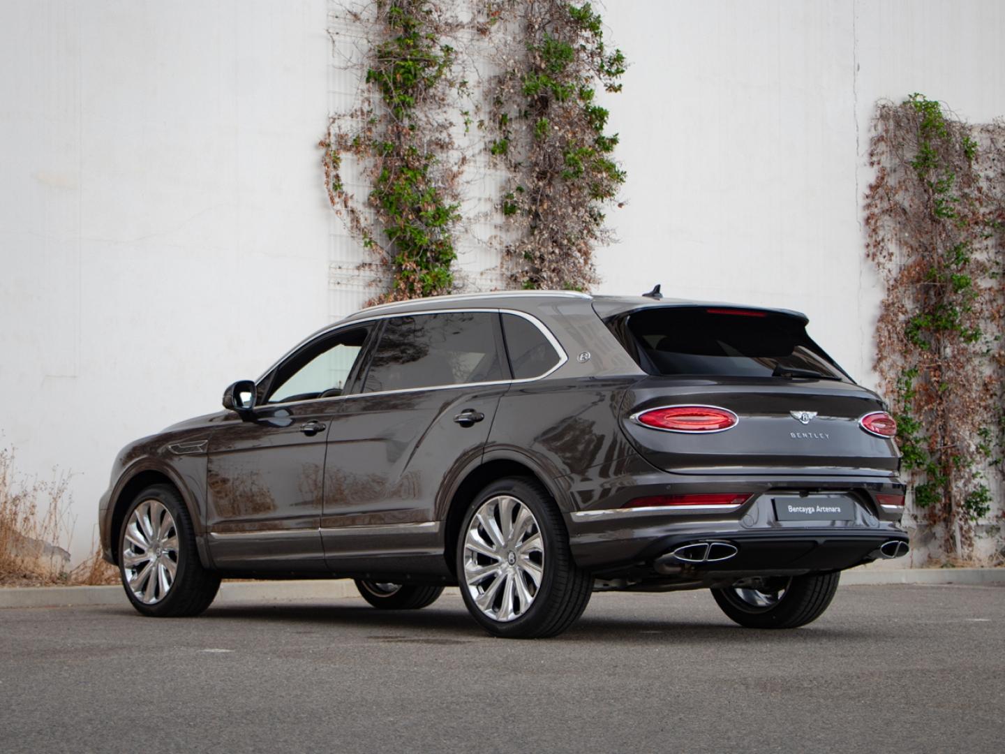 Image BENTLEY BENTAYGA EWB Artenara V8 4.0 550ch