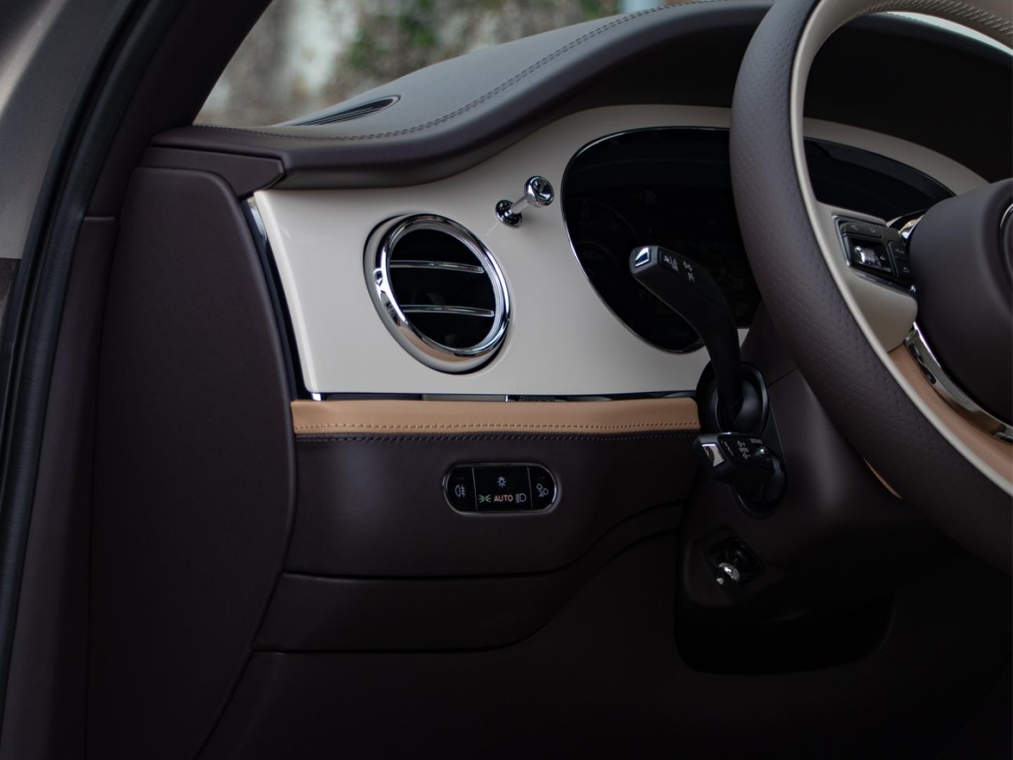 Image BENTLEY BENTAYGA EWB Artenara V8 4.0 550ch
