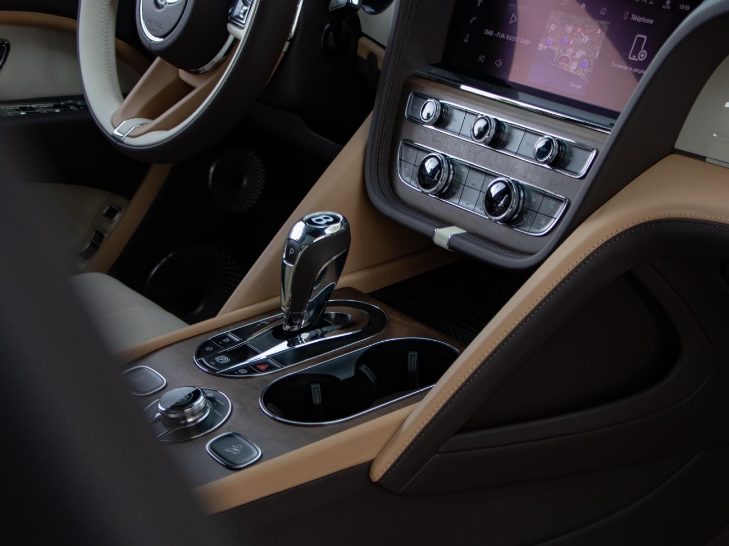 Image BENTLEY BENTAYGA EWB Artenara V8 4.0 550ch