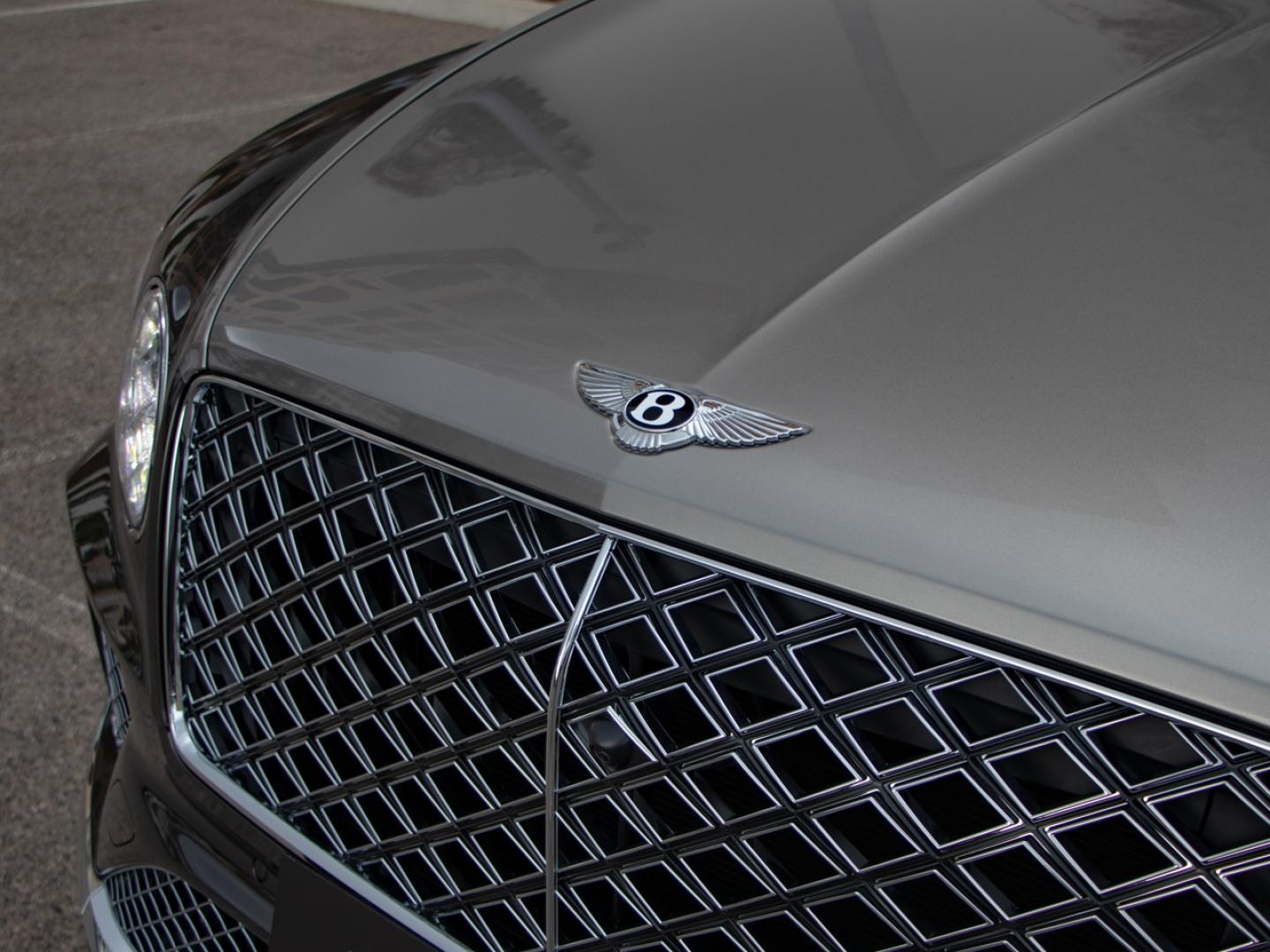 Image BENTLEY BENTAYGA EWB Artenara V8 4.0 550ch