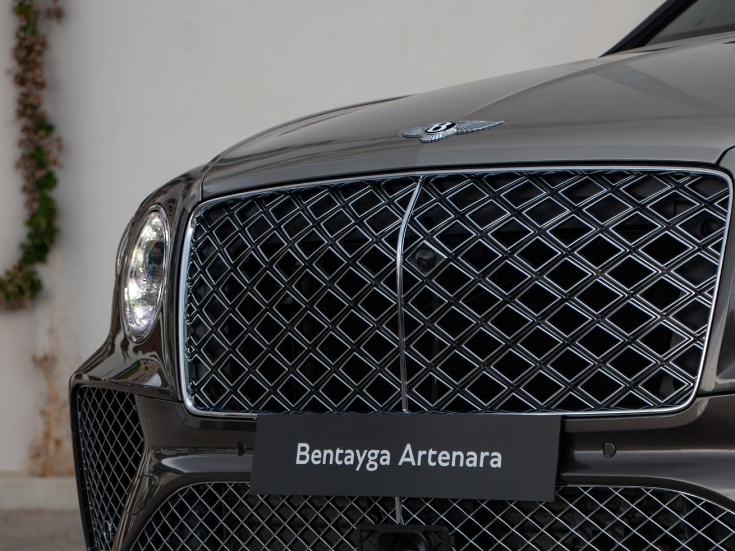 Image BENTLEY BENTAYGA EWB Artenara V8 4.0 550ch