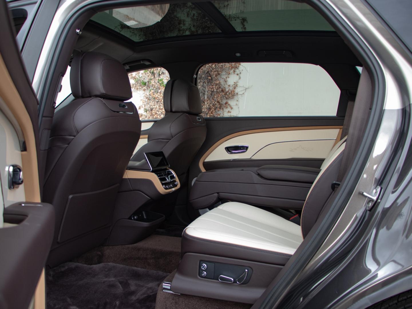 Image BENTLEY BENTAYGA EWB Artenara V8 4.0 550ch