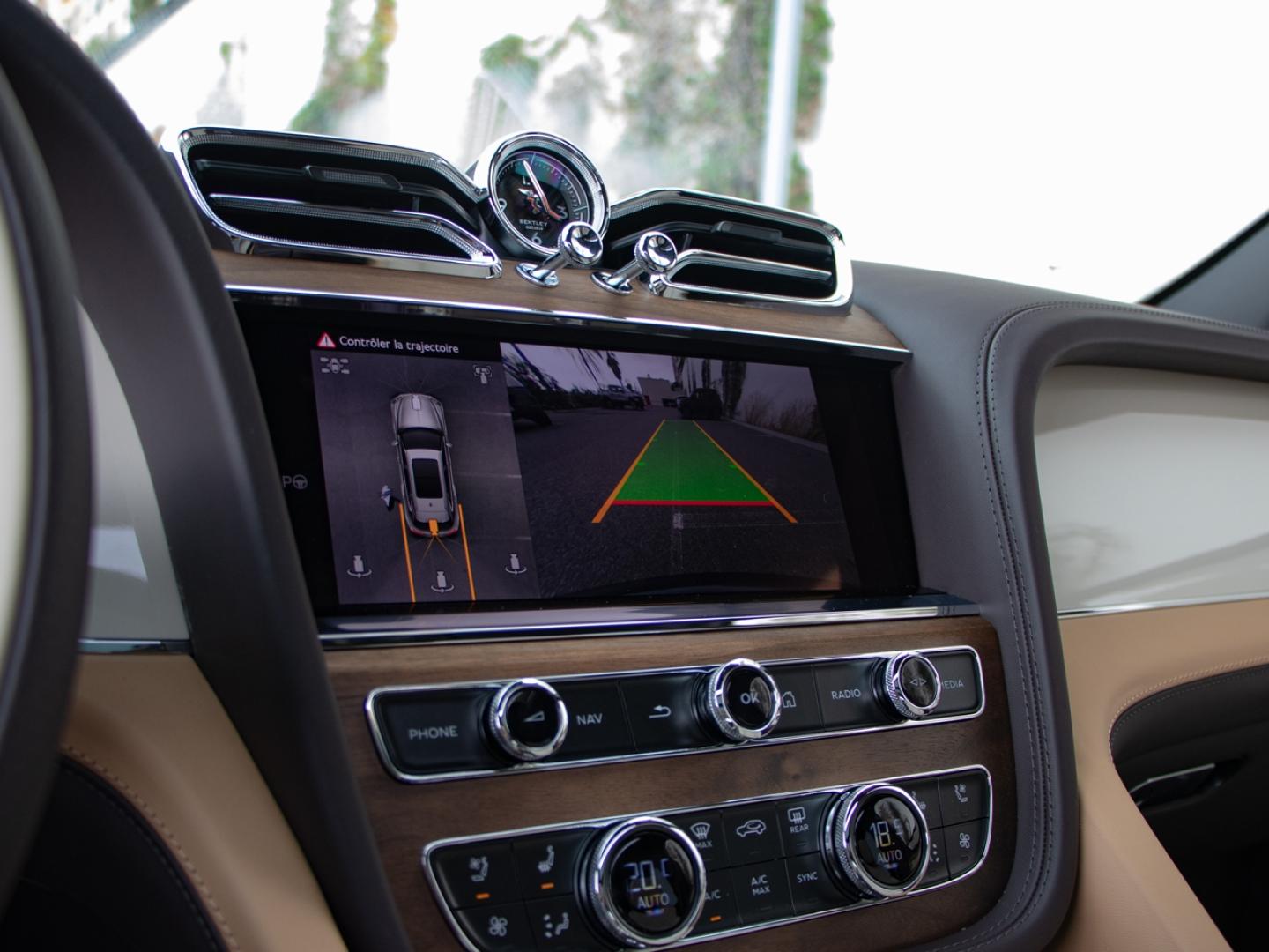 Image BENTLEY BENTAYGA EWB Artenara V8 4.0 550ch