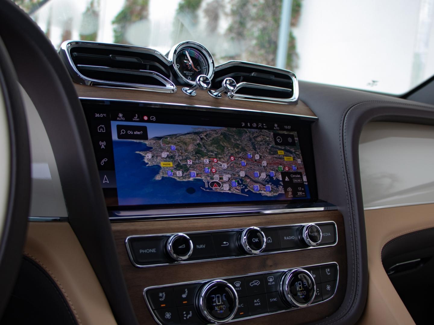 Image BENTLEY BENTAYGA EWB Artenara V8 4.0 550ch