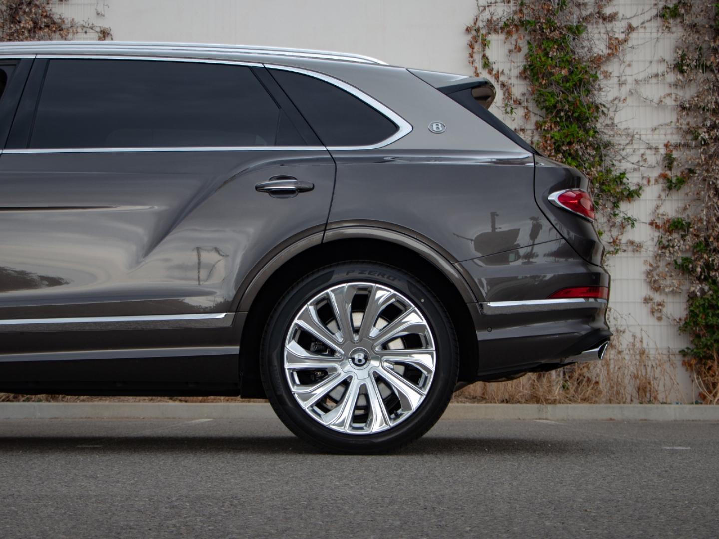 Image BENTLEY BENTAYGA EWB Artenara V8 4.0 550ch