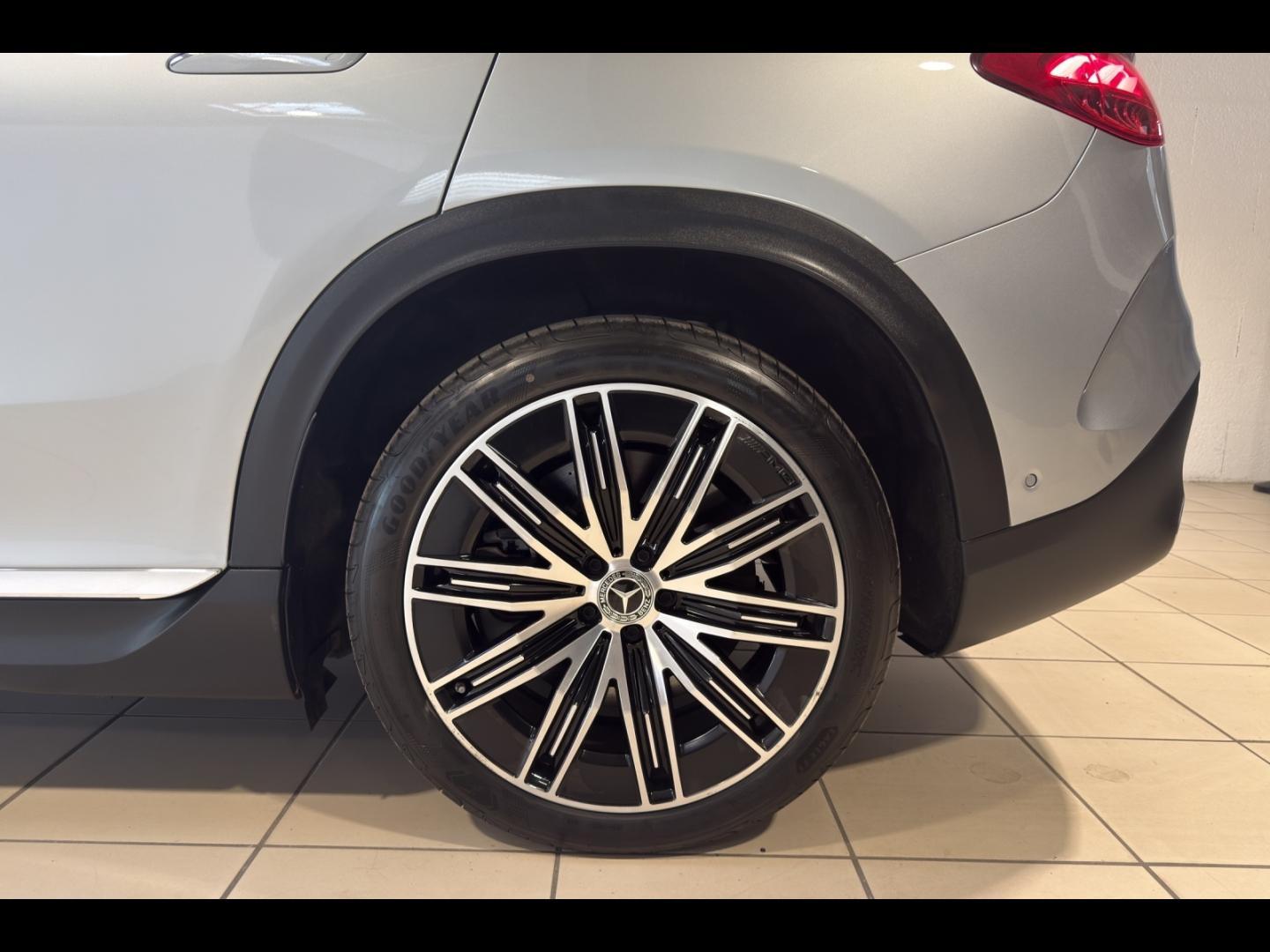 Image MERCEDES-BENZ EQE SUV 300 245ch AMG Line Edition