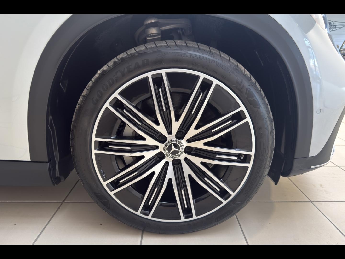 Image MERCEDES-BENZ EQE SUV 300 245ch AMG Line Edition