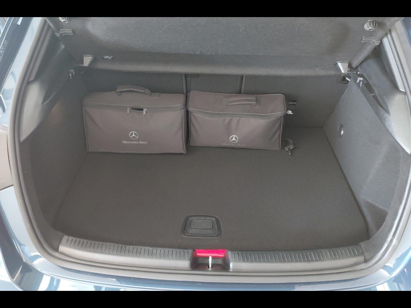 Image MERCEDES-BENZ Classe A 250 e 160+102ch Business Line 8G-DCT 8cv