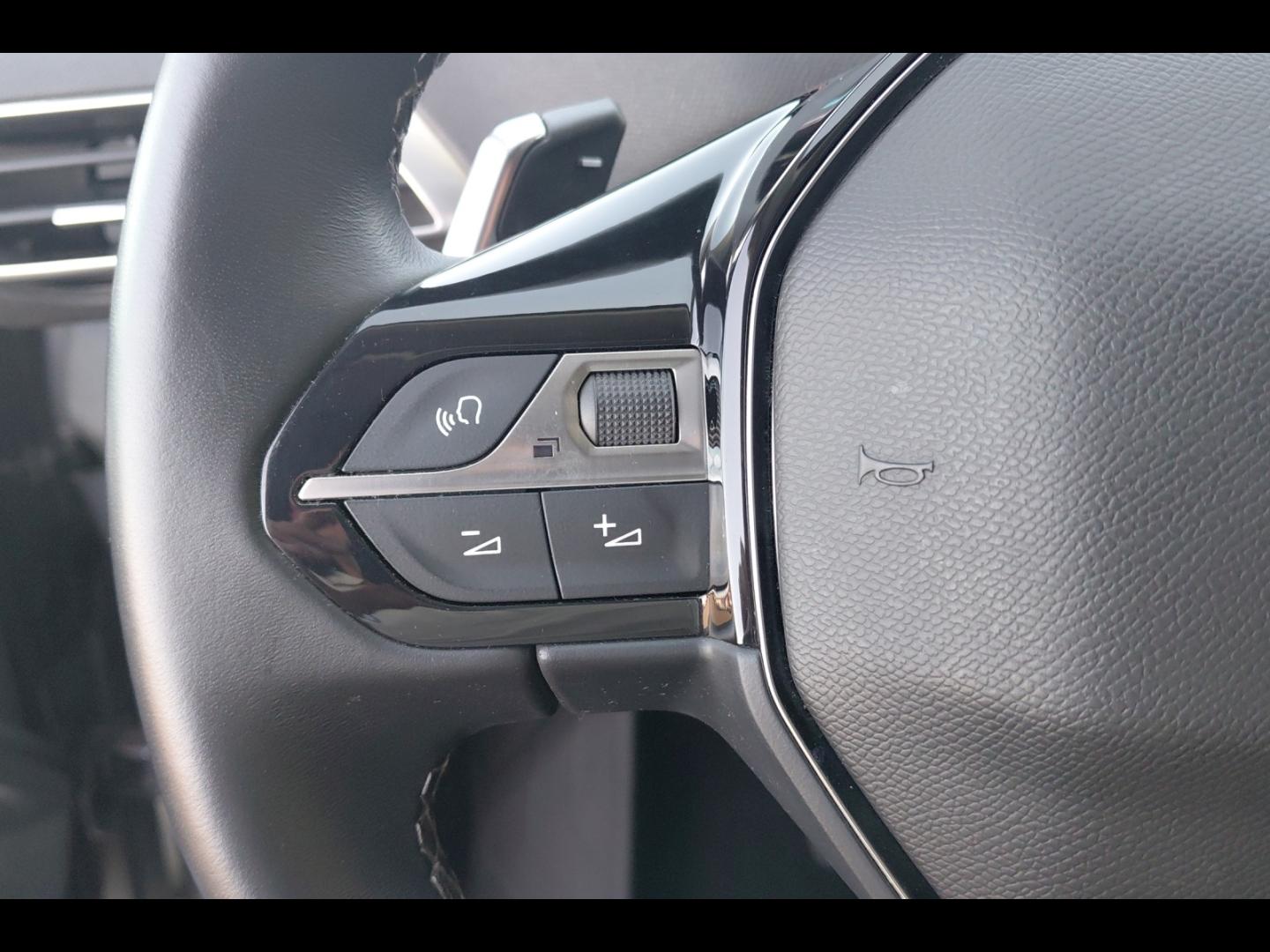 Image PEUGEOT 3008 HYBRID 225ch Allure Pack e-EAT8