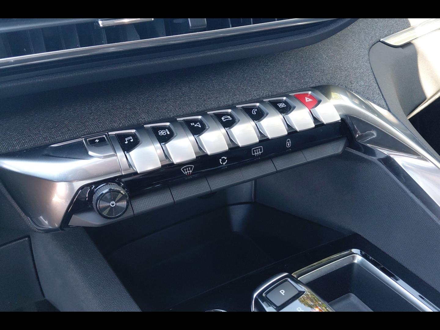 Image PEUGEOT 3008 HYBRID 225ch Allure Pack e-EAT8