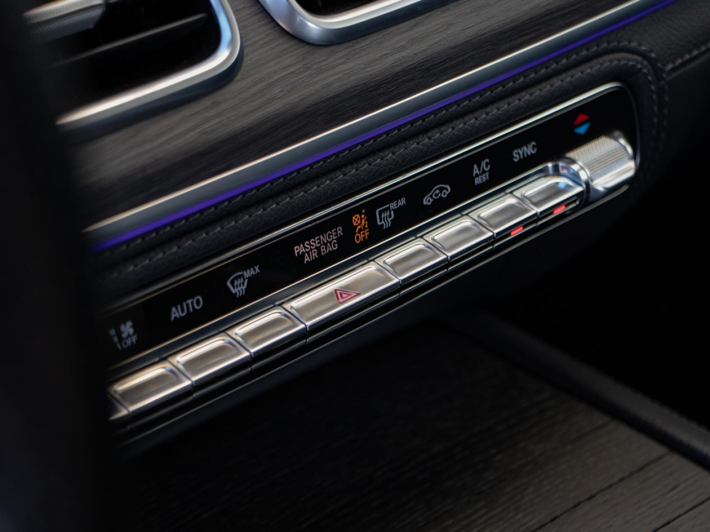 Image MERCEDES-BENZ GLE 300 d 245ch AMG Line 4Matic 9G-Tronic
