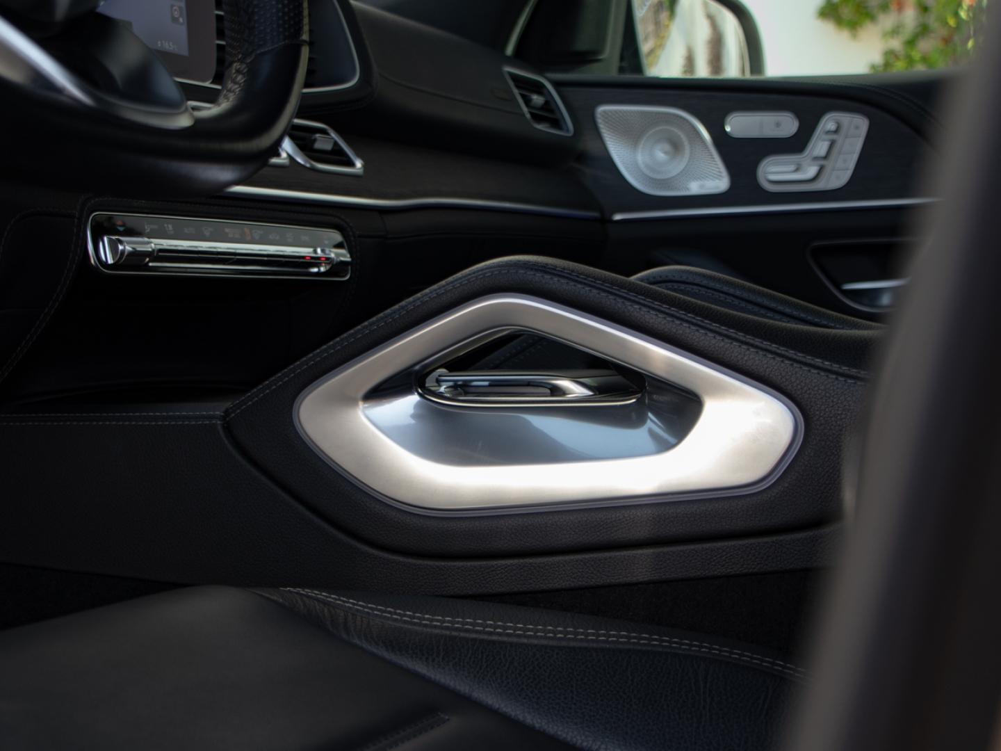 Image MERCEDES-BENZ GLE 300 d 245ch AMG Line 4Matic 9G-Tronic