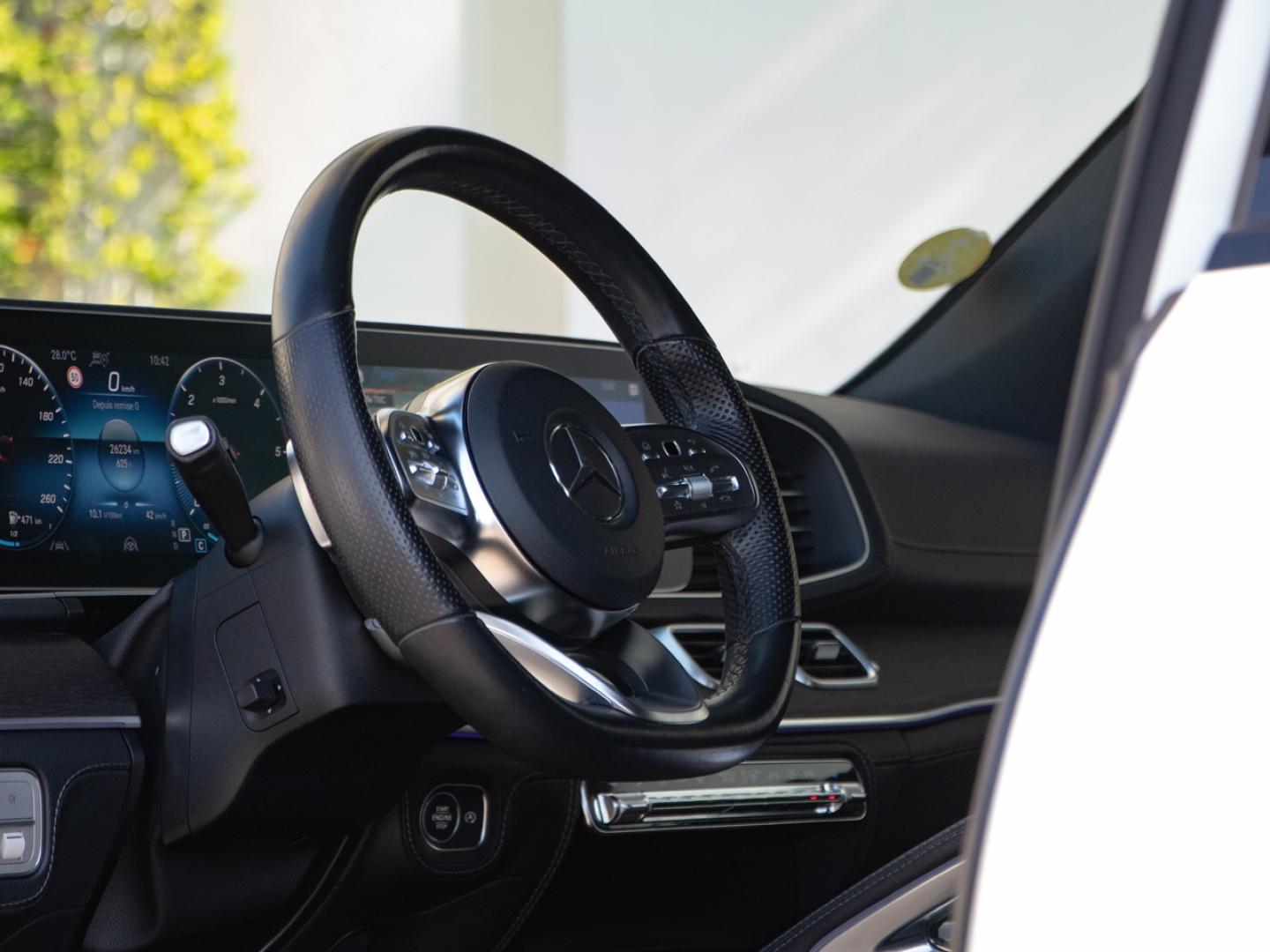Image MERCEDES-BENZ GLE 300 d 245ch AMG Line 4Matic 9G-Tronic