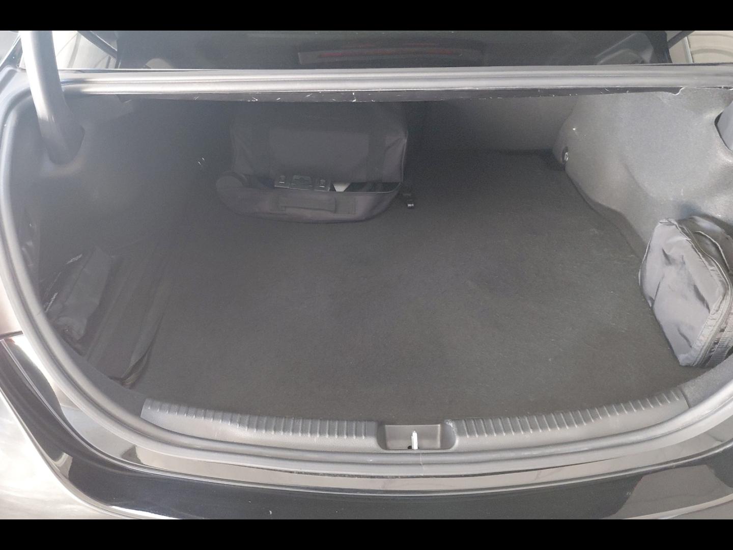 Image MERCEDES-BENZ Classe C 300 e 204+129ch AMG Line