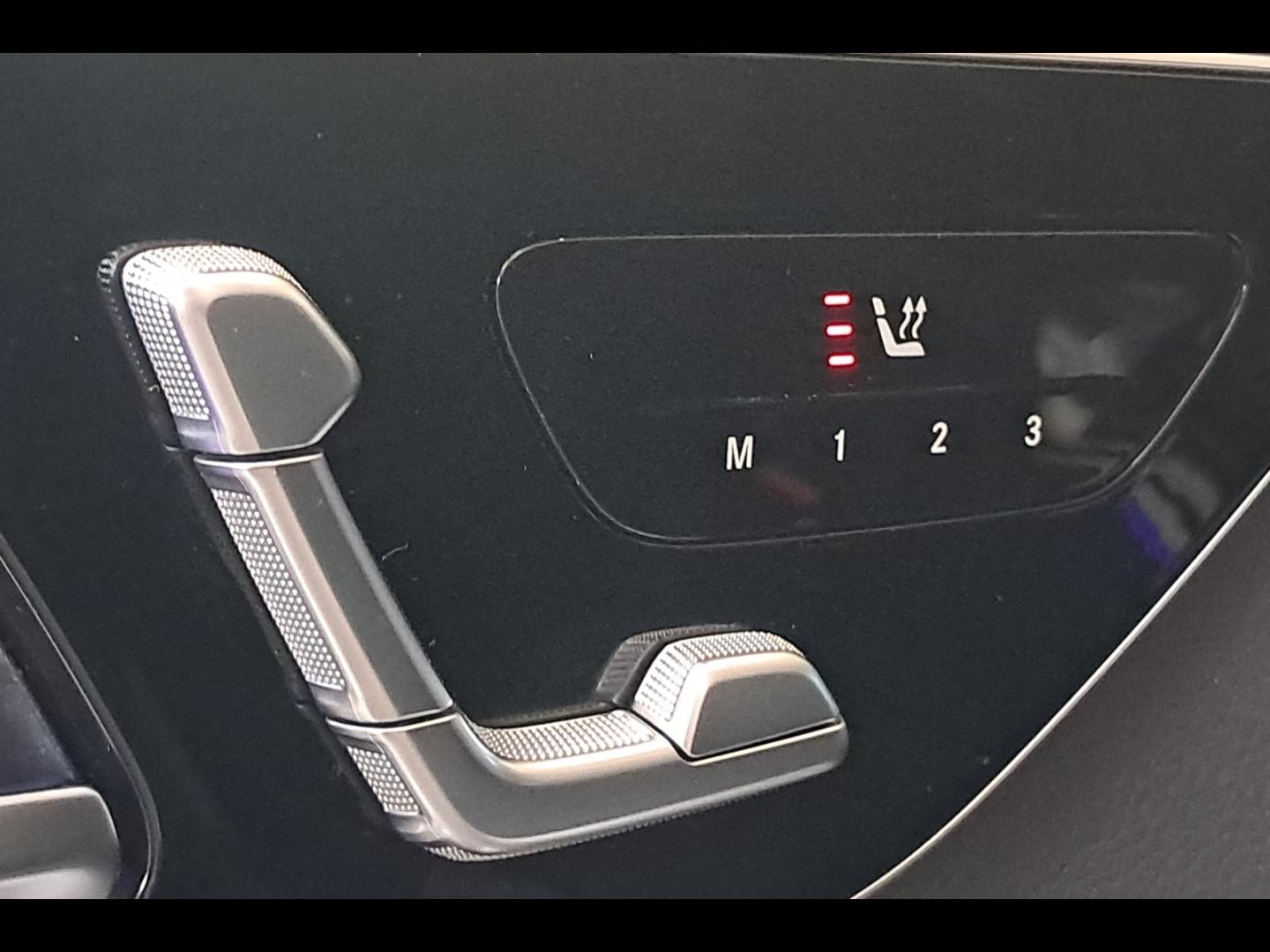 Image MERCEDES-BENZ Classe C Break 300 e 204+129ch AMG Line