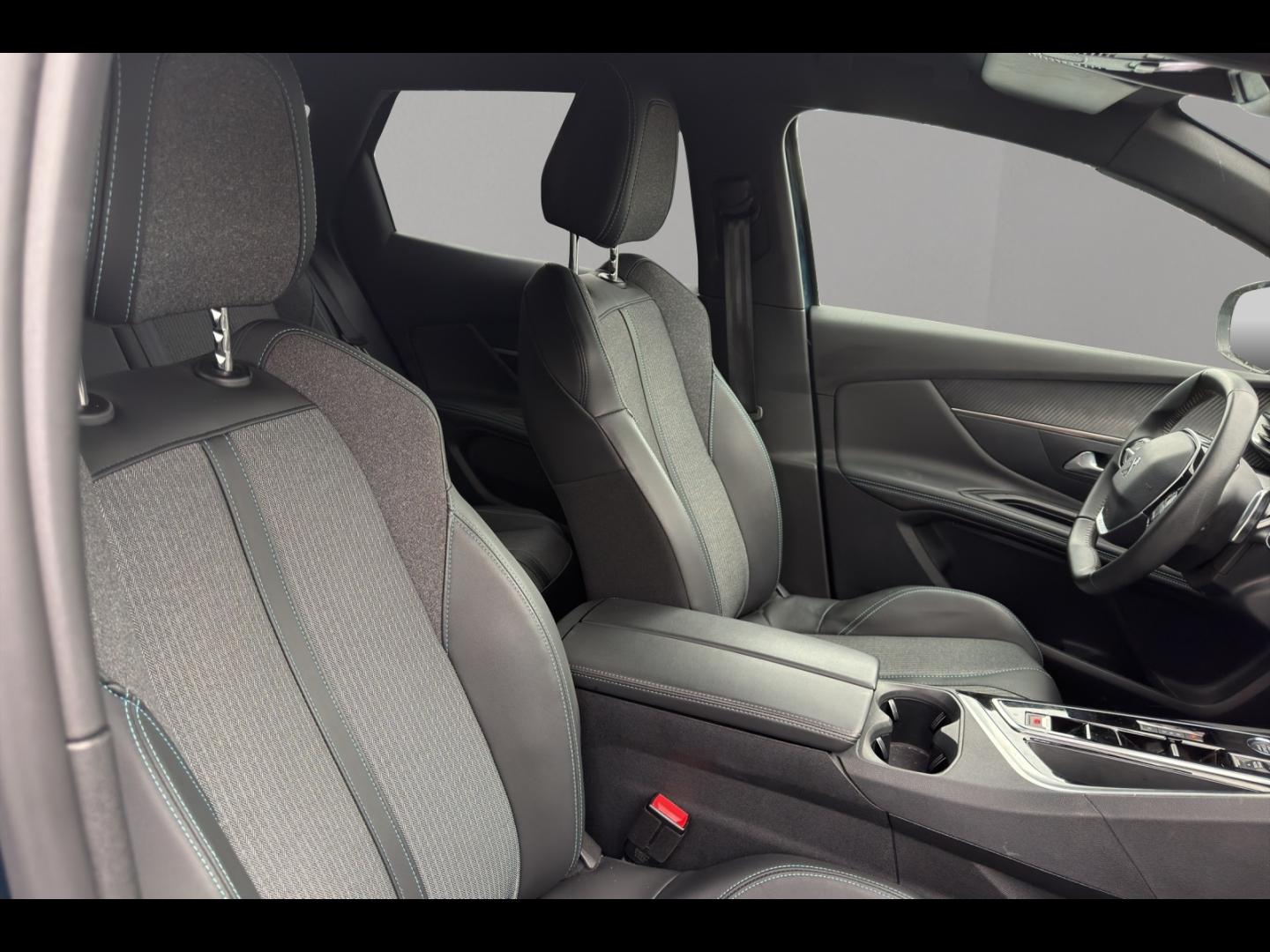 Image PEUGEOT 3008 Plug-in Hybrid 180ch Allure Pack e-EAT8