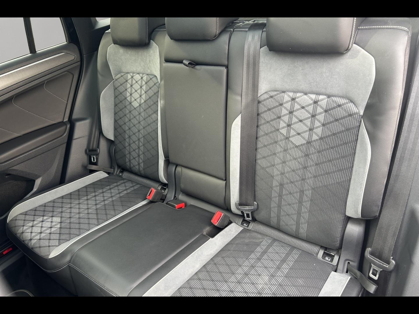 Image VOLKSWAGEN Tiguan 1.4 eHybrid 245ch R-Line DSG6