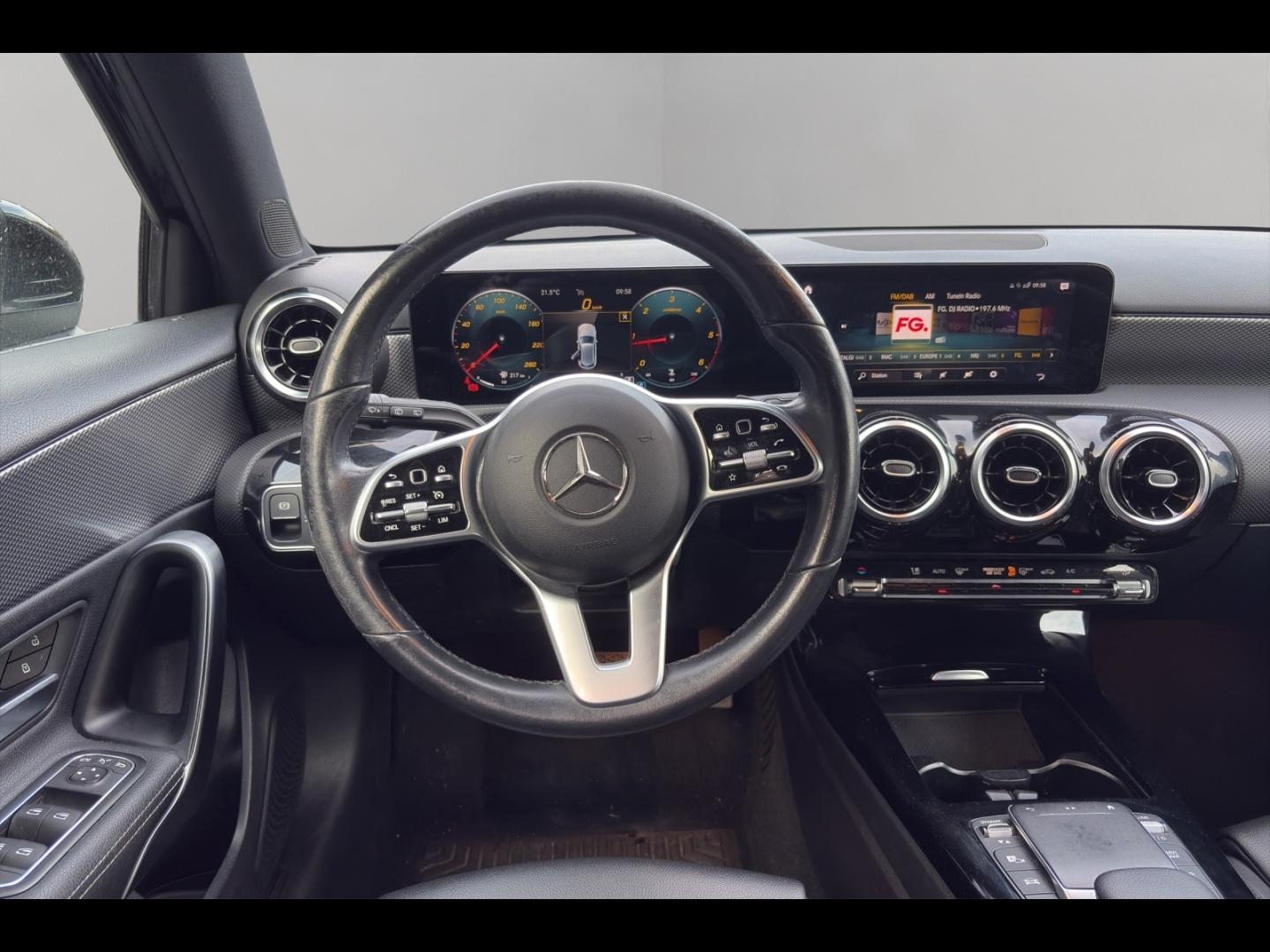 Image MERCEDES-BENZ Classe A 180d 116ch Progressive Line 8G-DCT