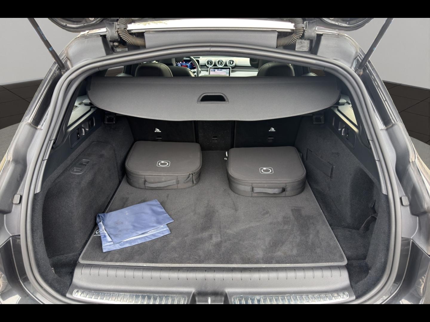 Image MERCEDES-BENZ Classe C Break 300 d e 197+129ch AMG Line