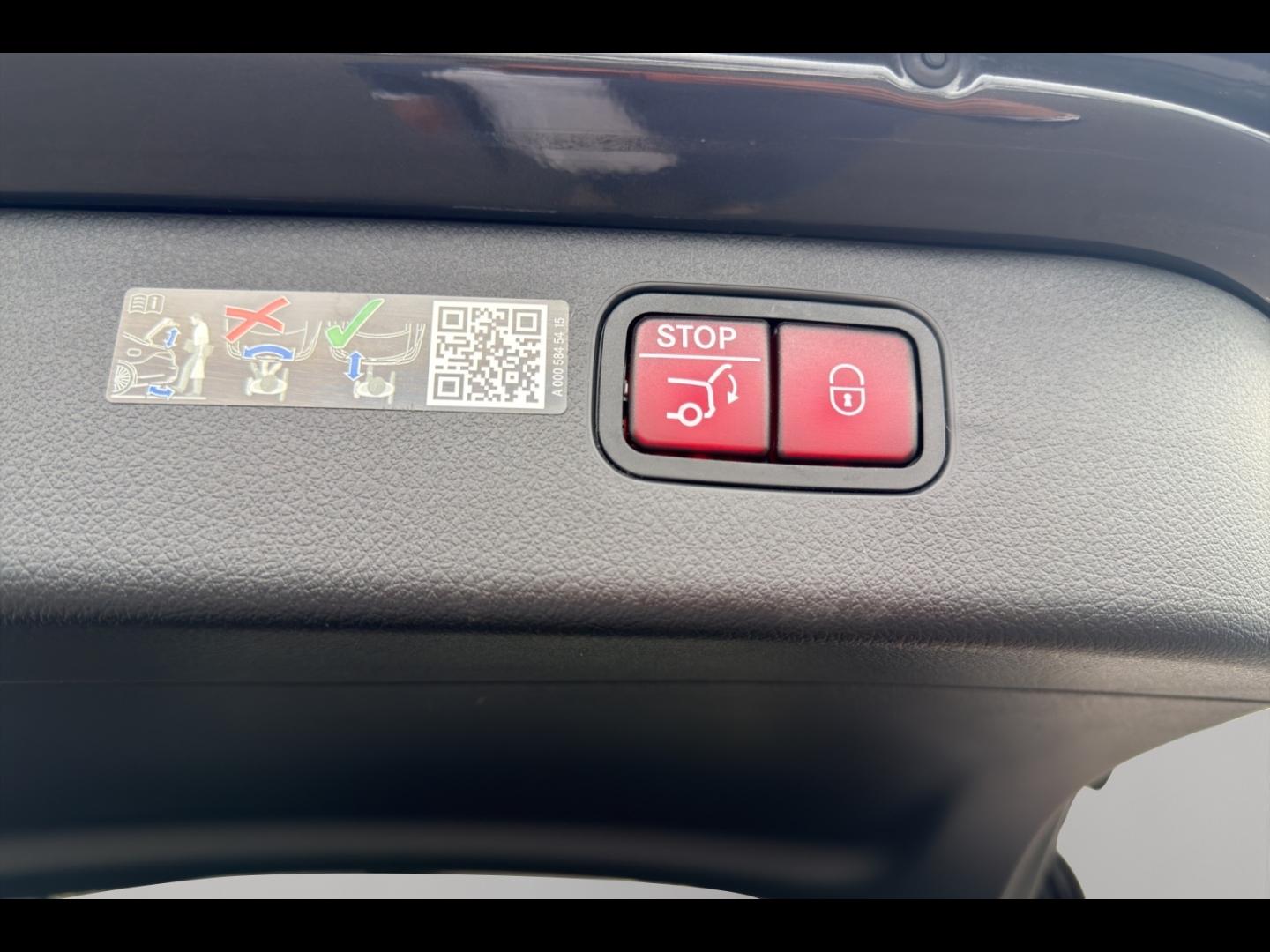 Image MERCEDES-BENZ Classe C Break 300 d e 197+129ch AMG Line