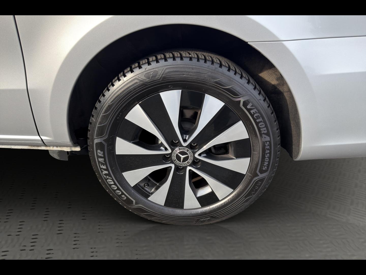Image MERCEDES-BENZ Vito Fg 119 CDI Mixto Long Select Propulsion 9G-Tronic