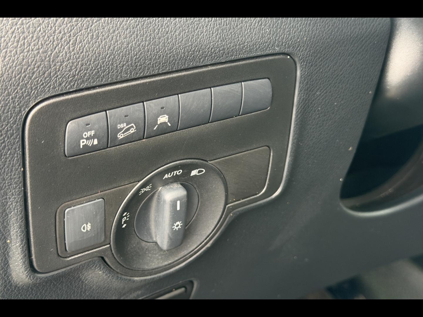 Image MERCEDES-BENZ Vito Fg 119 CDI Mixto Long Select Propulsion 9G-Tronic