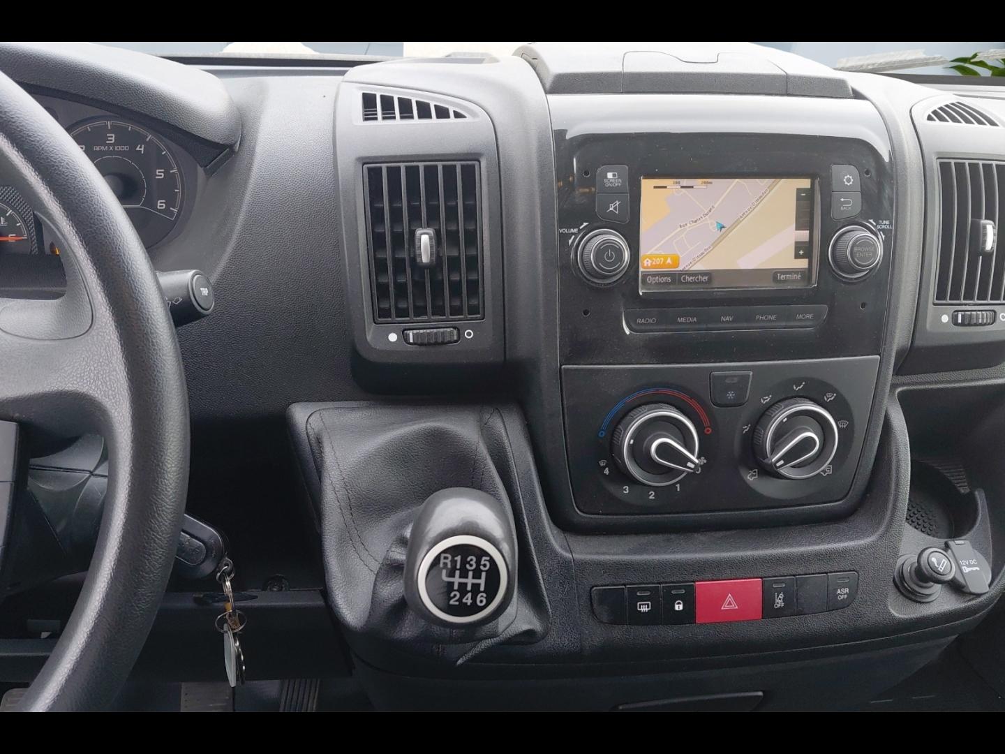 Image CITROEN Jumper Fg 33 L1H1 2.2 BlueHDi 120 S&S Driver