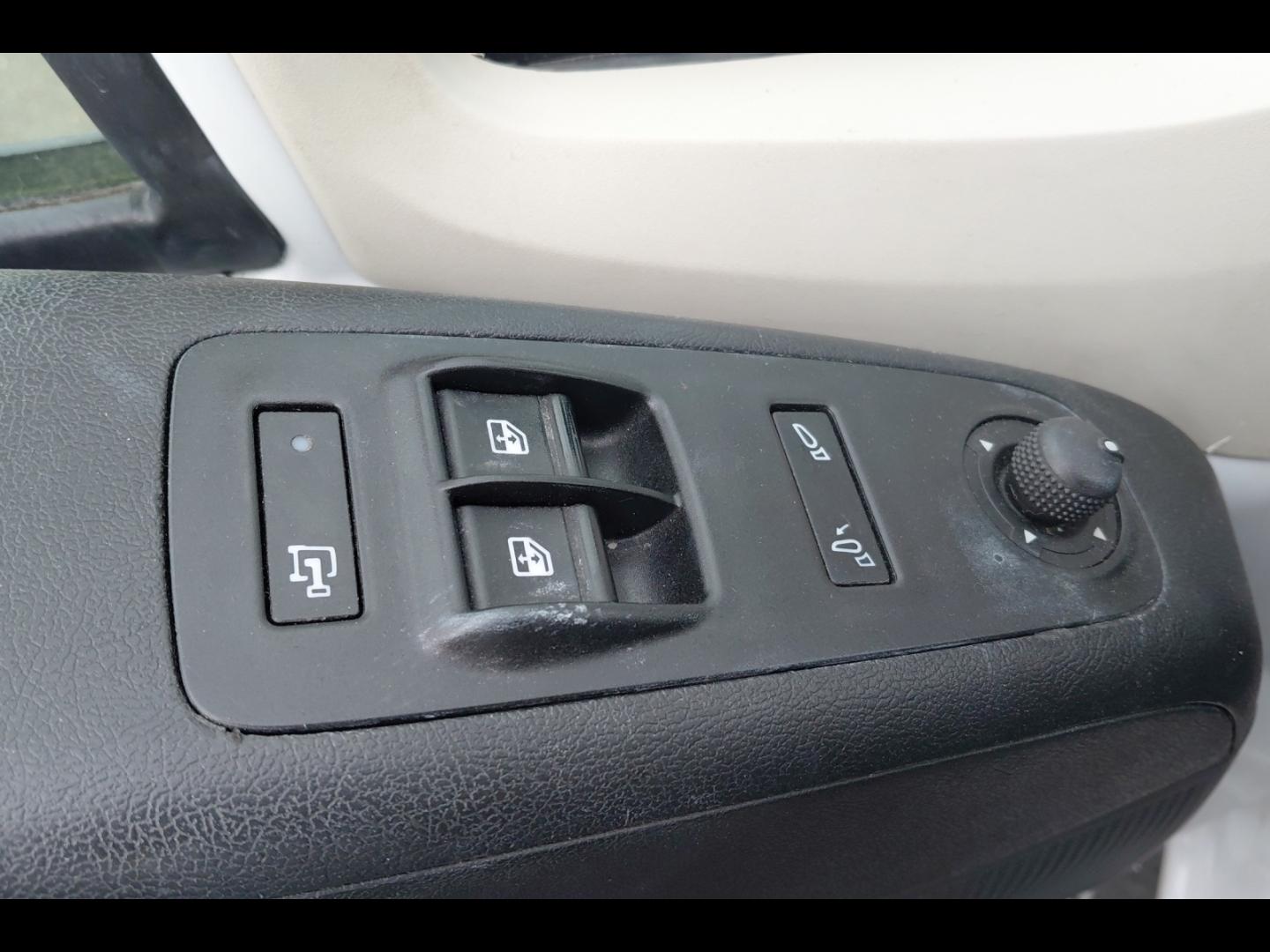 Image CITROEN Jumper Fg 33 L1H1 2.2 BlueHDi 120 S&S Driver