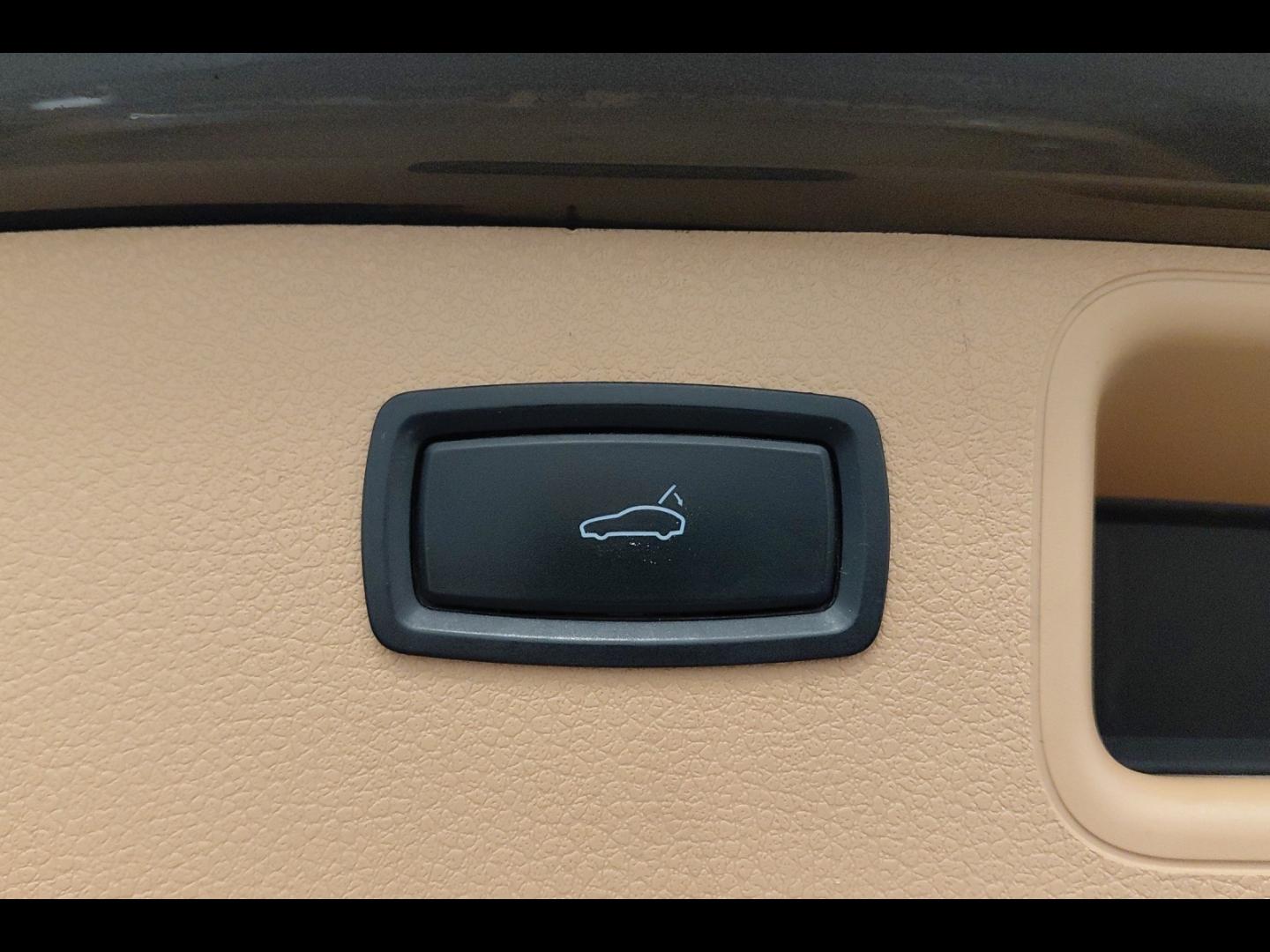 Image PORSCHE Macan 3.0 V6 258ch S Diesel PDK